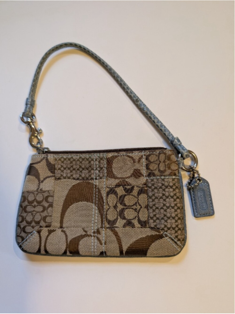 Y2K Coach Classic Small Wristlet Purse - Zippered - Lobster Clasp Strap - Tan